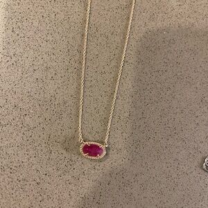 Elegant Gold Necklace with Pink Gemstone